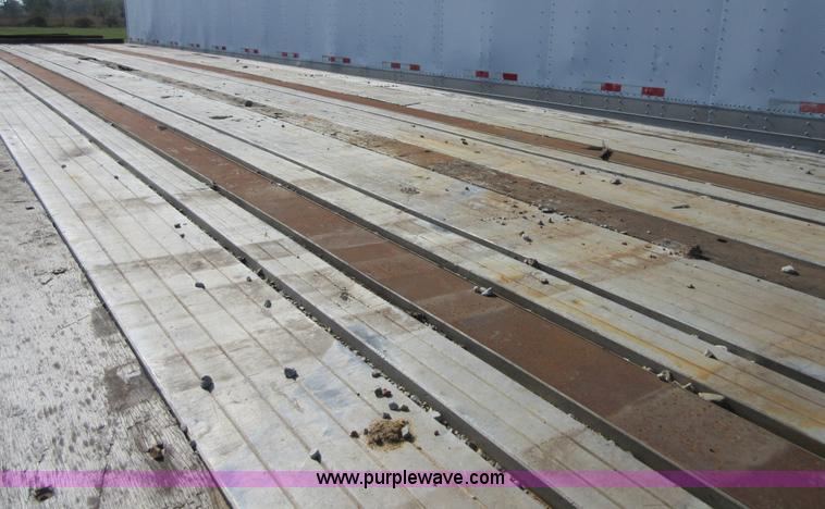 image for item I1874 1998 Wabash flatbed trailer