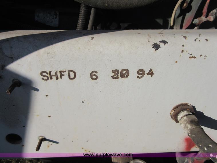 image for item I1877 1995 Freightliner FLD semi truck