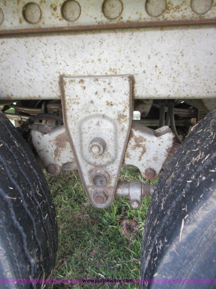 image for item I1878 1997 Lufkin TFV-IPST dry van trailer