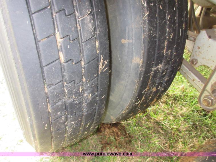 image for item I1878 1997 Lufkin TFV-IPST dry van trailer