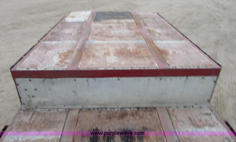 image for item J1690 1993 Trail King drop deck trailer