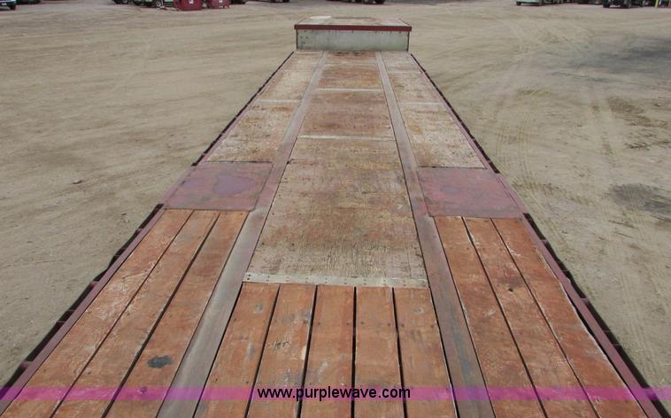 image for item J1690 1993 Trail King drop deck trailer