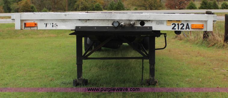 image for item J4251 1995 Reinke flatbed trailer
