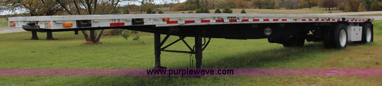 image for item J4251 1995 Reinke flatbed trailer