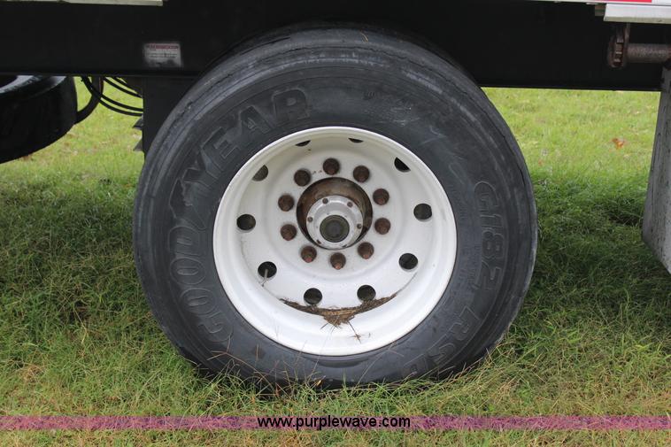 image for item J4251 1995 Reinke flatbed trailer