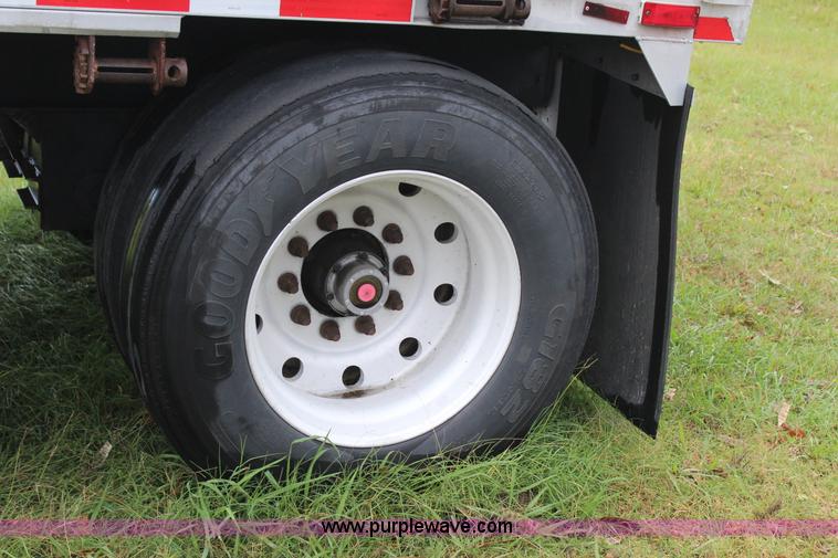 image for item J4251 1995 Reinke flatbed trailer