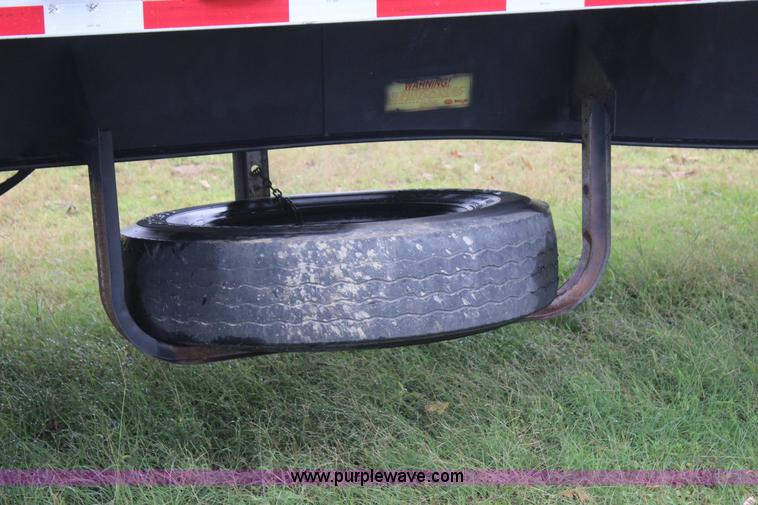 image for item J4251 1995 Reinke flatbed trailer