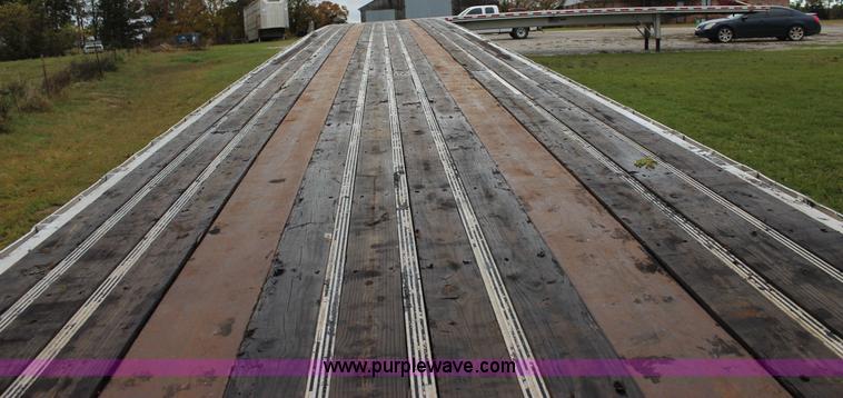 image for item J4251 1995 Reinke flatbed trailer