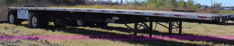 image for item J4264 1999 Fontaine flatbed trailer