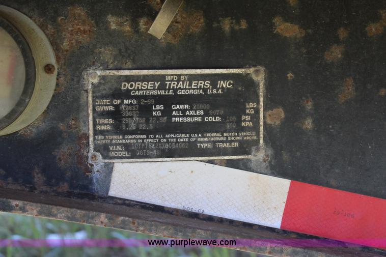 image for item J4265 1999 Dorsey DGTS-48 flatbed trailer