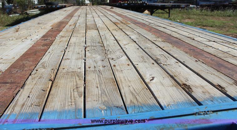 image for item J4266 1988 Fontain FTW-3-8048SLWSP flatbed trailer