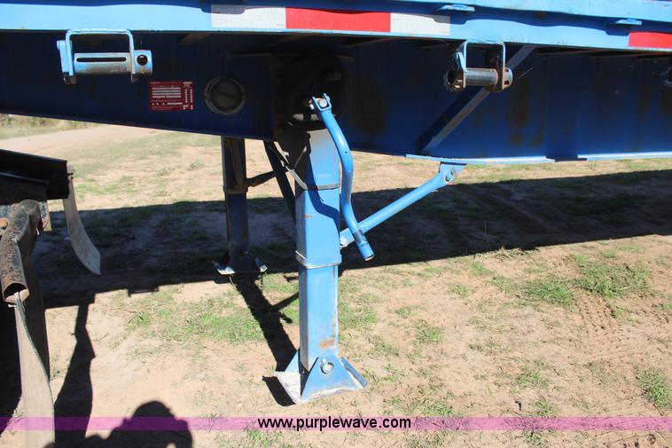 image for item J4266 1988 Fontain FTW-3-8048SLWSP flatbed trailer