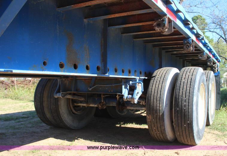 image for item J4266 1988 Fontain FTW-3-8048SLWSP flatbed trailer