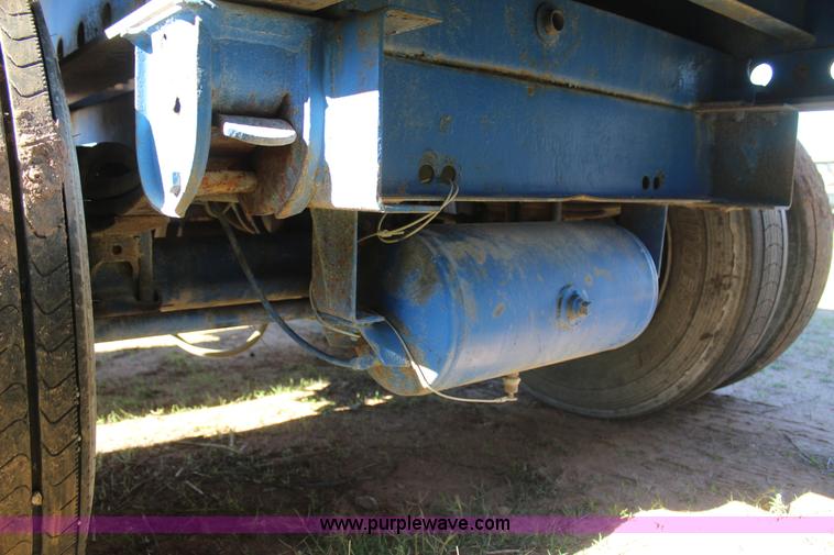 image for item J4266 1988 Fontain FTW-3-8048SLWSP flatbed trailer