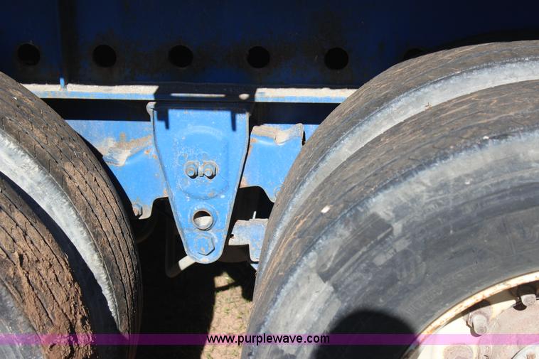 image for item J4266 1988 Fontain FTW-3-8048SLWSP flatbed trailer