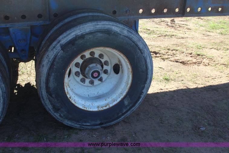 image for item J4266 1988 Fontain FTW-3-8048SLWSP flatbed trailer