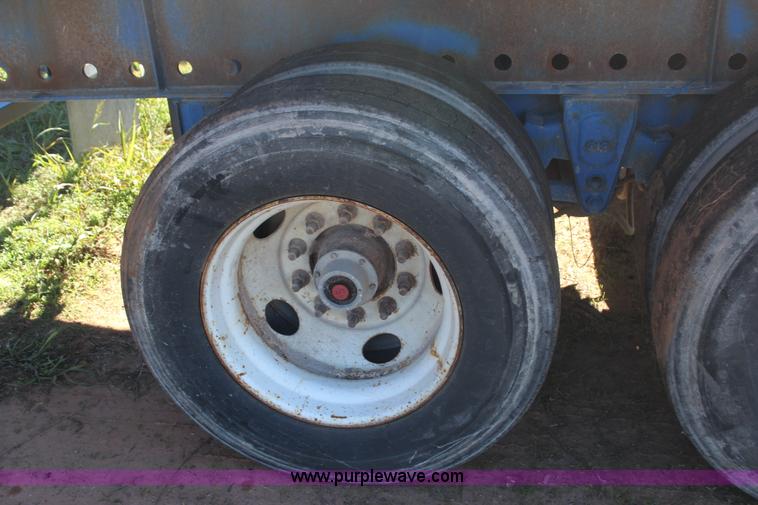 image for item J4266 1988 Fontain FTW-3-8048SLWSP flatbed trailer