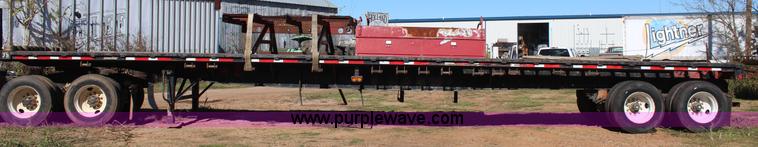 image for item J4267 1997 Great Dane flatbed trailer