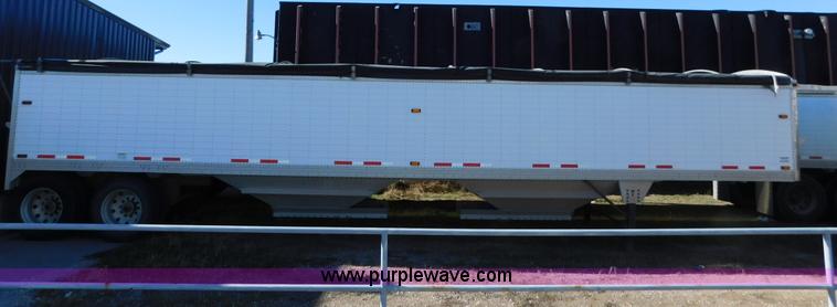 image for item J6839 2009 Timpte Super Hopper grain trailer