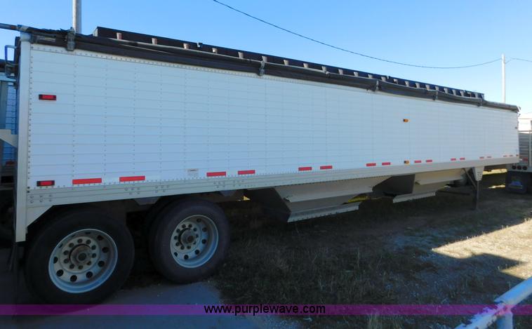 image for item J6839 2009 Timpte Super Hopper grain trailer