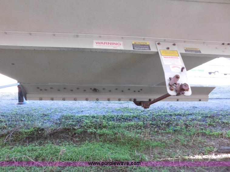 image for item J6839 2009 Timpte Super Hopper grain trailer