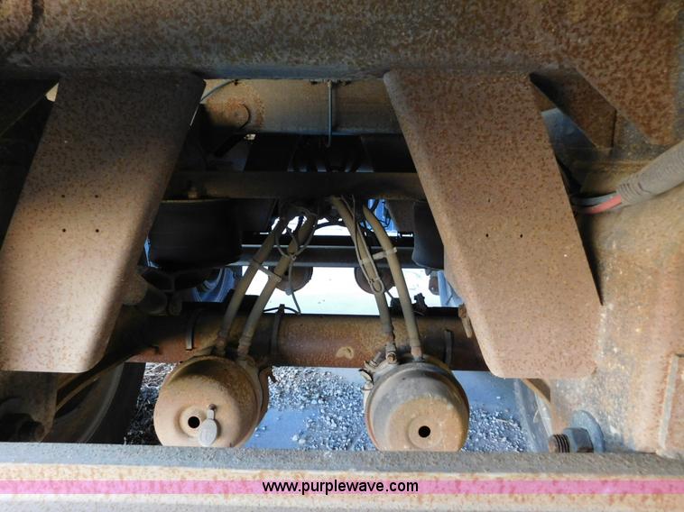 image for item J6839 2009 Timpte Super Hopper grain trailer