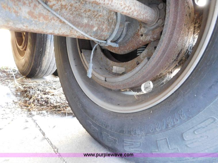 image for item J6839 2009 Timpte Super Hopper grain trailer