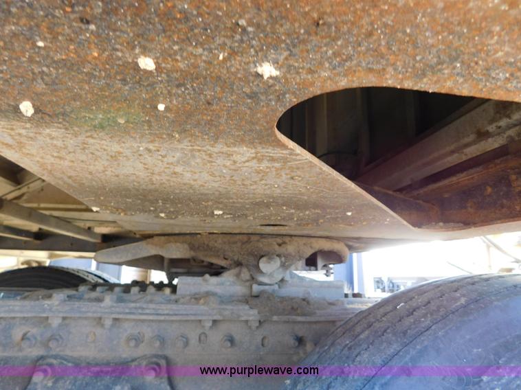 image for item J6840 2009 Timpte Super Hopper double hopper grain trailer