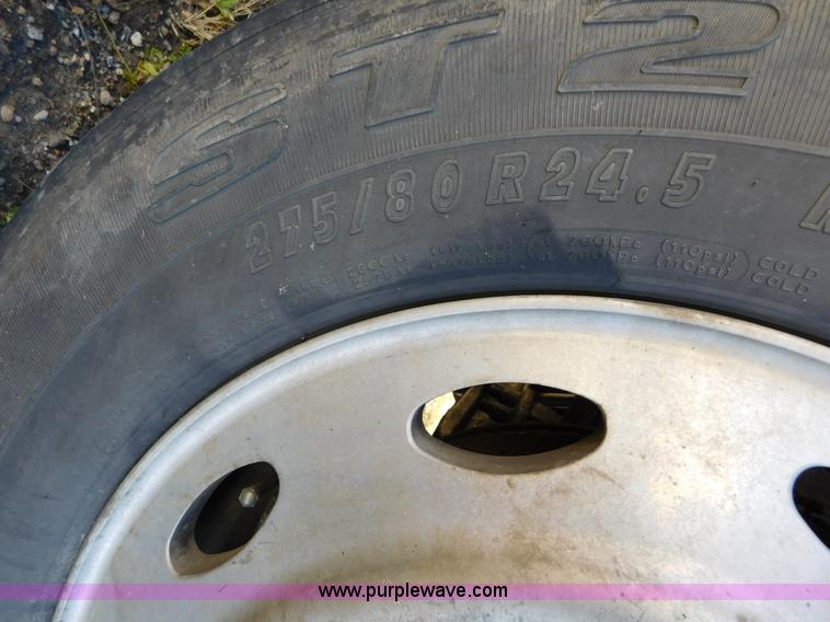 image for item J6841 1997 Kenworth T800 semi truck