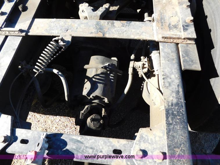 image for item J6841 1997 Kenworth T800 semi truck