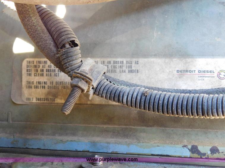 image for item J6841 1997 Kenworth T800 semi truck