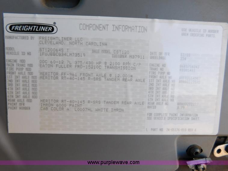 image for item J6842 2004 Freightliner Century Class ST120 semi truck