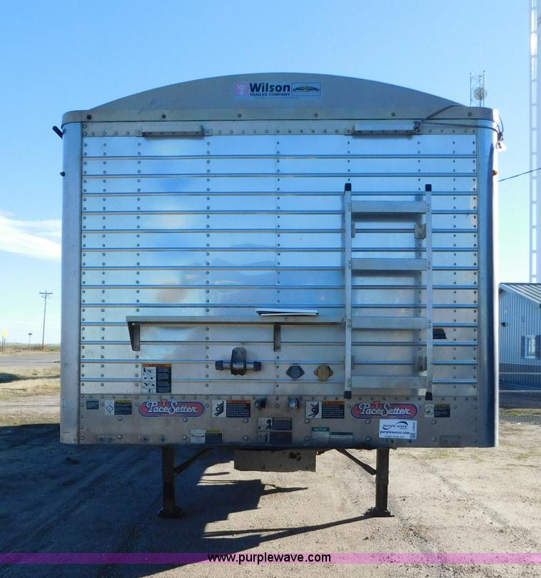 image for item J6843 2010 Wilson DWH-550 double hopper grain trailer