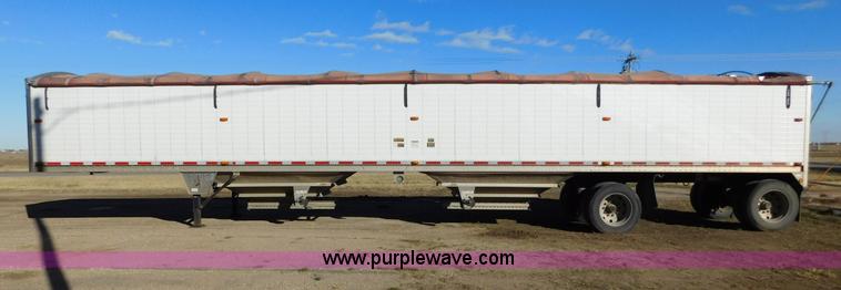 image for item J6843 2010 Wilson DWH-550 double hopper grain trailer