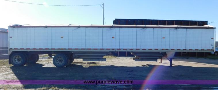 image for item J6843 2010 Wilson DWH-550 double hopper grain trailer