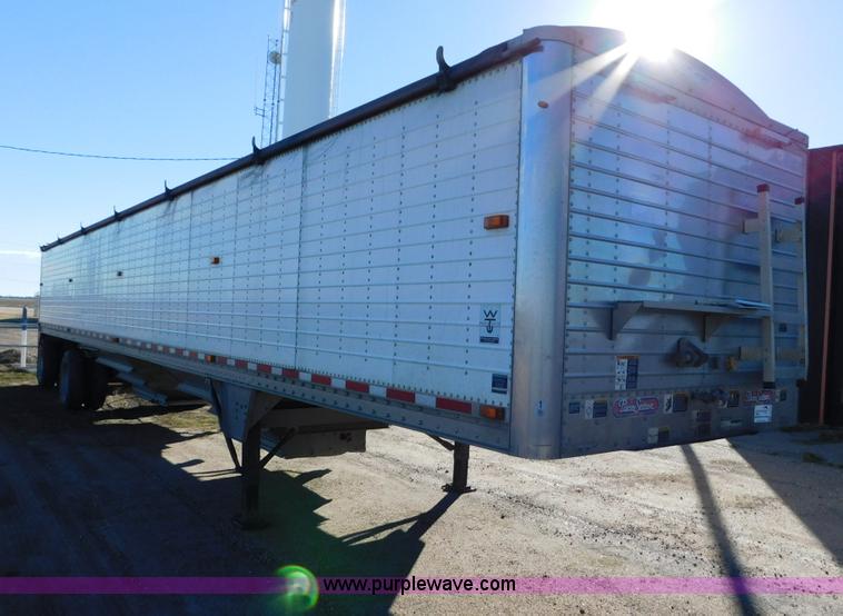image for item J6843 2010 Wilson DWH-550 double hopper grain trailer