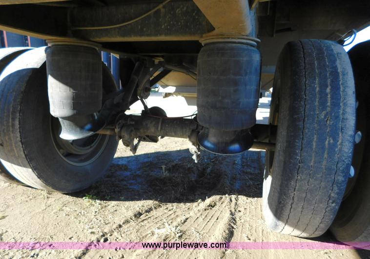 image for item J6843 2010 Wilson DWH-550 double hopper grain trailer