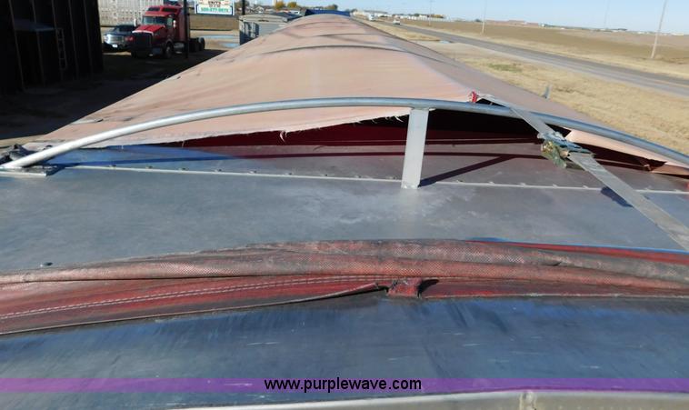 image for item J6843 2010 Wilson DWH-550 double hopper grain trailer