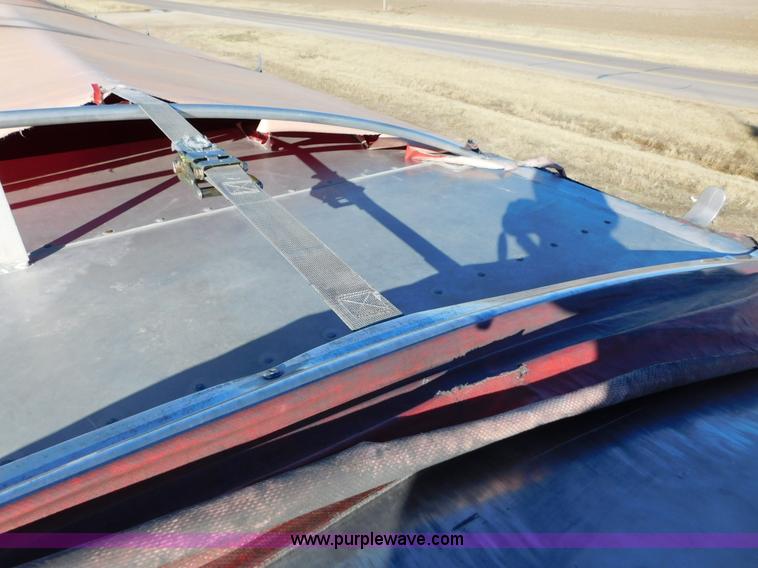 image for item J6843 2010 Wilson DWH-550 double hopper grain trailer