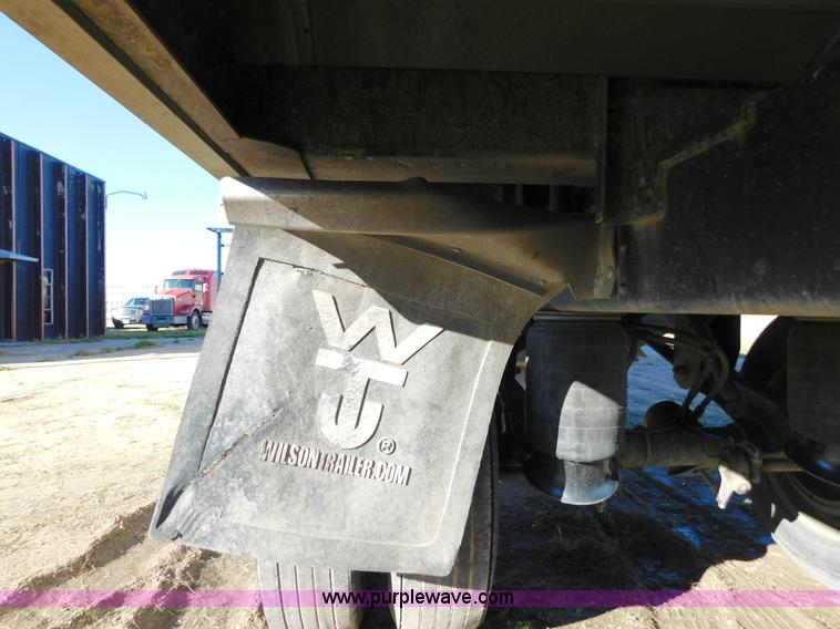 image for item J6843 2010 Wilson DWH-550 double hopper grain trailer