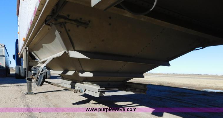 image for item J6843 2010 Wilson DWH-550 double hopper grain trailer