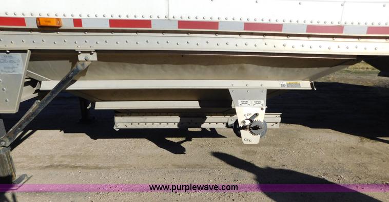 image for item J6843 2010 Wilson DWH-550 double hopper grain trailer