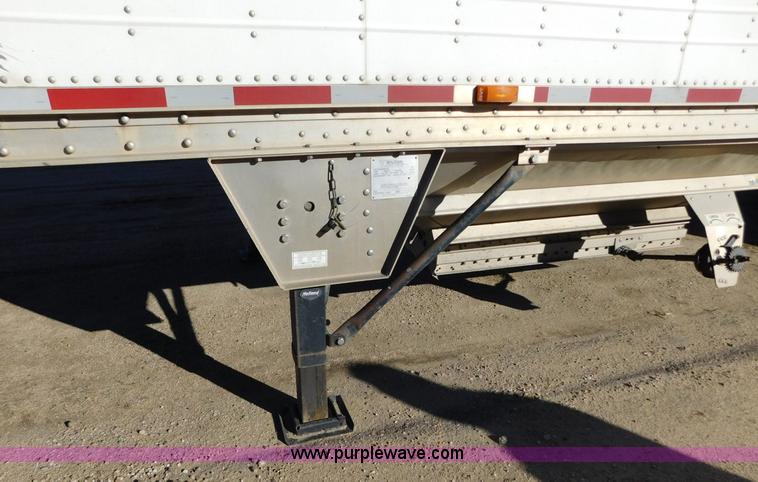 image for item J6843 2010 Wilson DWH-550 double hopper grain trailer
