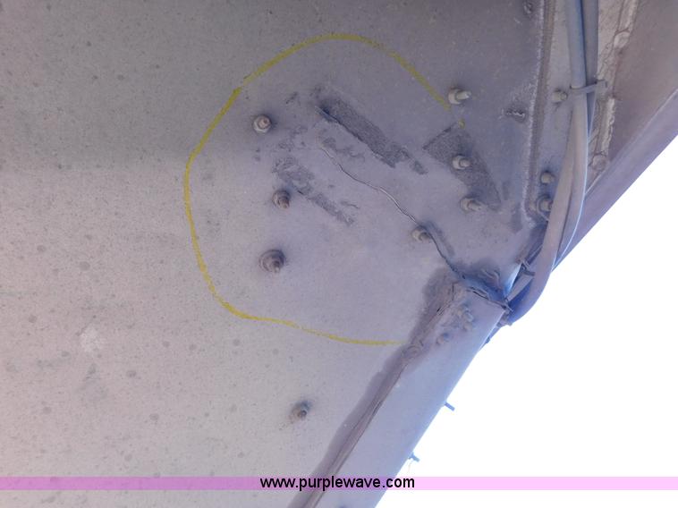 image for item J6843 2010 Wilson DWH-550 double hopper grain trailer