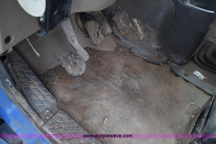 image for item J7007 2008 Sterling L9500 semi truck