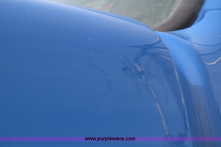 image for item J7007 2008 Sterling L9500 semi truck