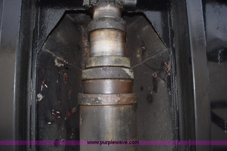 image for item J8464 1993 Mars end dump trailer