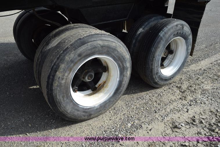 image for item J8464 1993 Mars end dump trailer