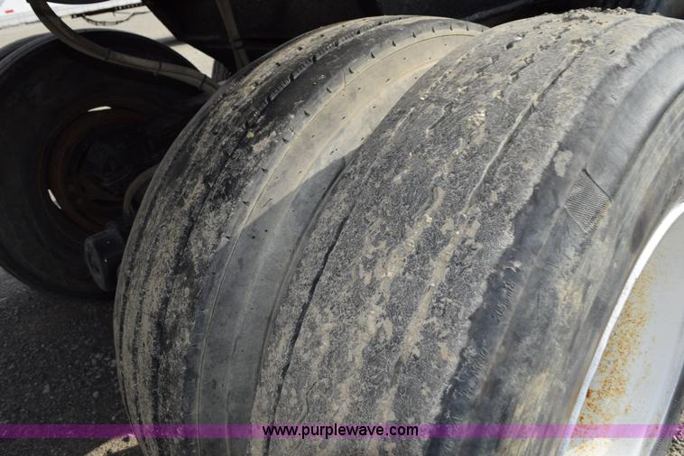 image for item J8464 1993 Mars end dump trailer
