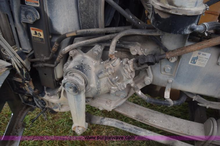 image for item J8472 2008 Kenworth T800 semi truck